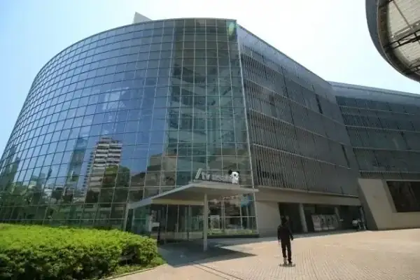 台風被害の館山市長に「募金の返礼品は？」 『報ステ』被災地インタビューに批判“普通誰も求めない”の声 | リアルライブ イラスト