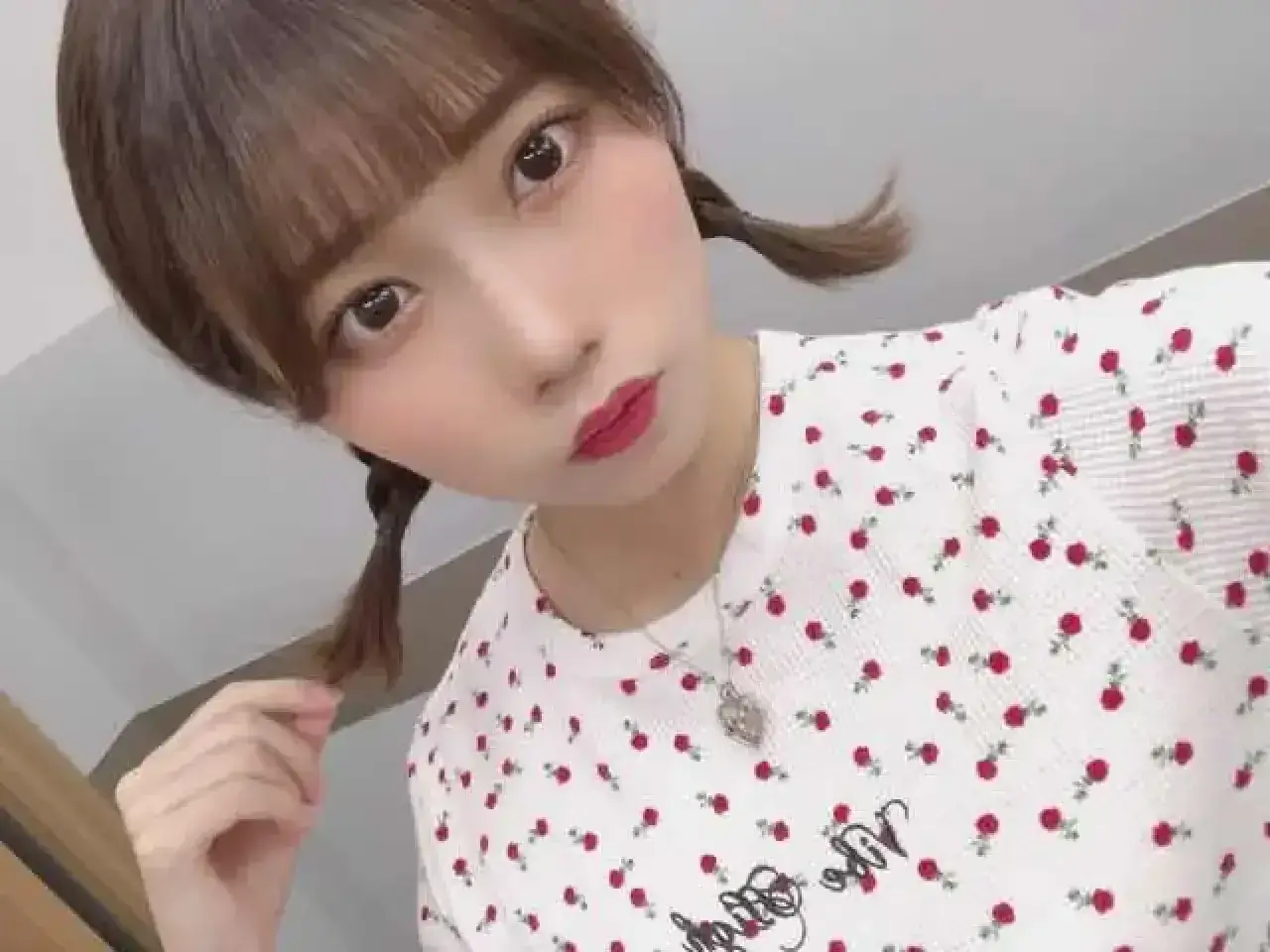 活動辞退のNMBメンバー、インスタ裏アカ流出？「だまれよジジイ」「こいつバカ」謝罪文からも物議 | リアルライブ イラスト