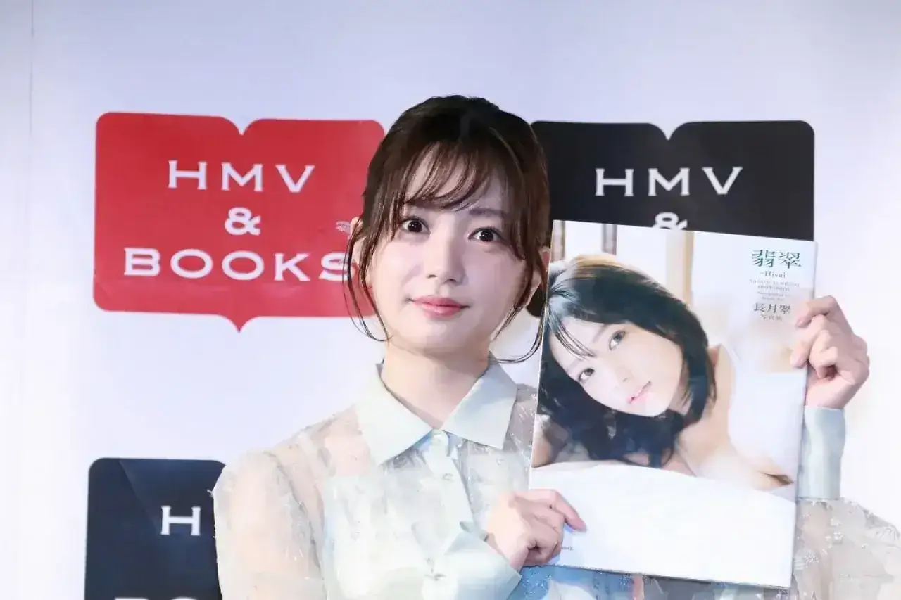 長月翠、成長したのは「顔です」2冊目写真集、撮影時には友達がどんどん集まる？ | リアルライブ イラスト