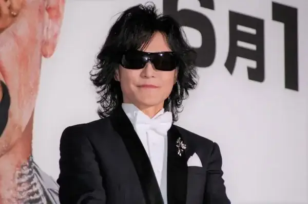 X JAPAN・Toshlはどこへ向かっている？ 歌手活動よりバラエティの活躍が目立つワケ | リアルライブ イラスト