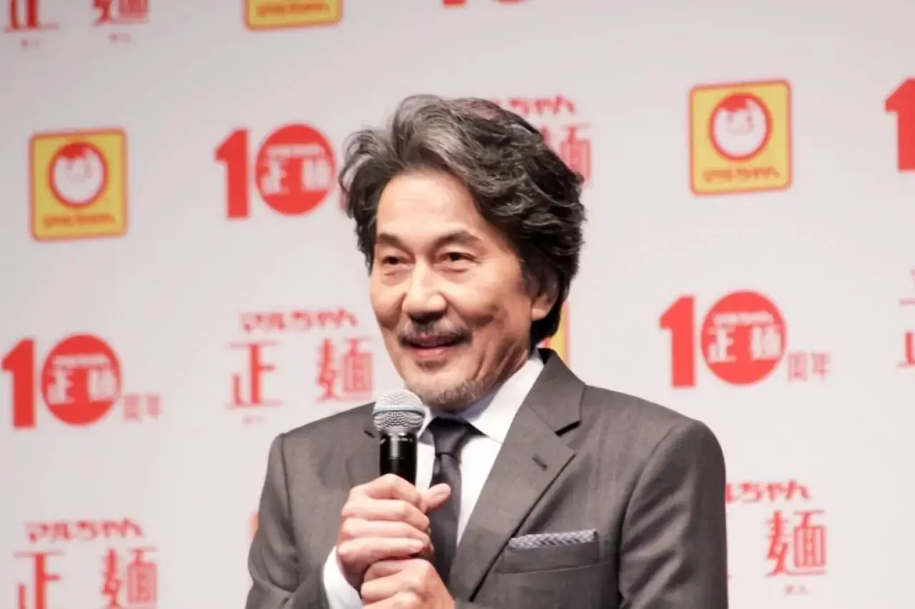 『VIVANT』公式サイト、“乃木憂助の父”の異変に視聴者から指摘！「意図的に消された？」の声も | リアルライブ イラスト