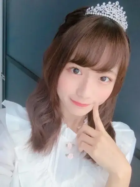 乃木坂メンバー、ブログで“匂わせ”？ ファンから「ルール違反」も指摘で批判殺到 | リアルライブ イラスト